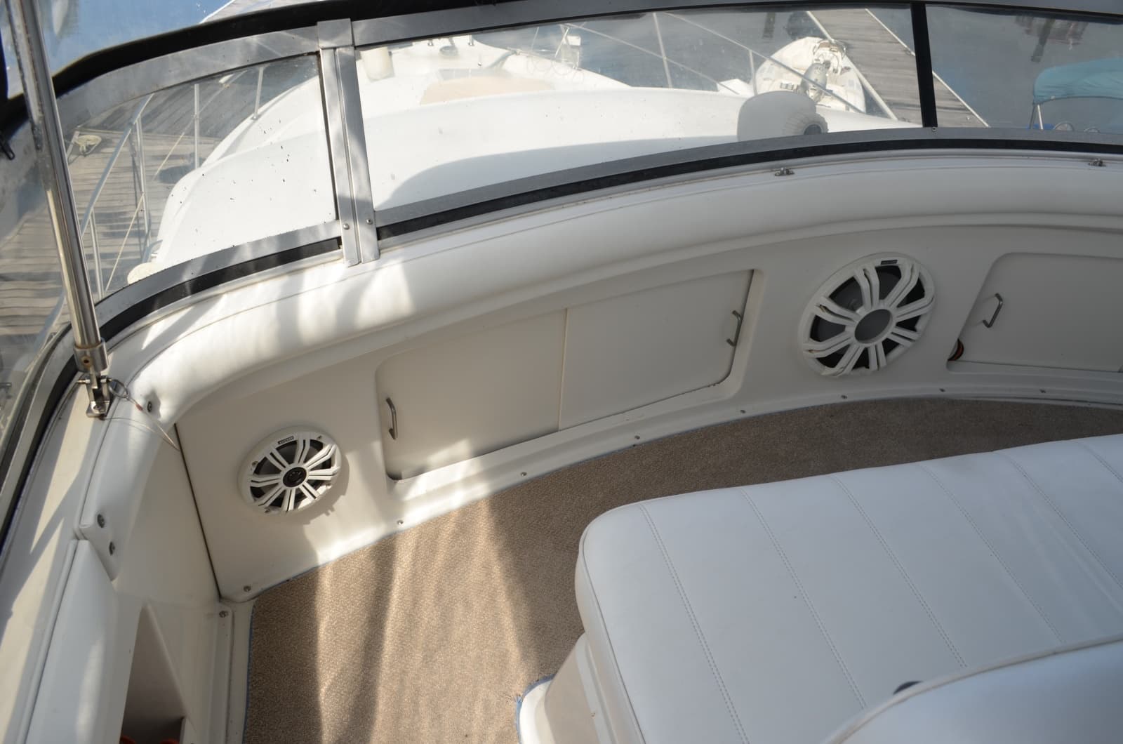 1996 Carver 440 Motor Yacht - Photo 27