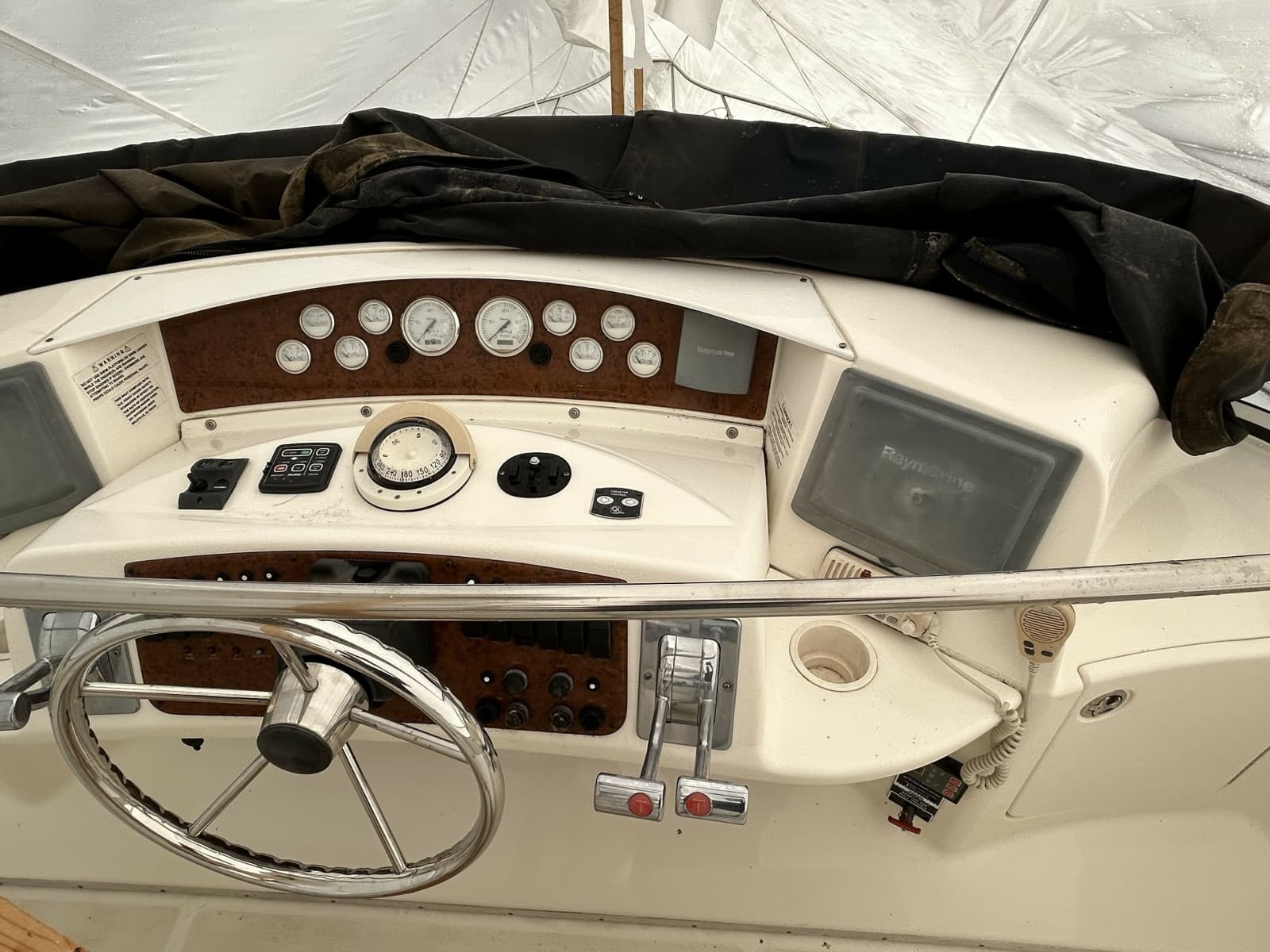 2005 Silverton 39MY - Photo 13