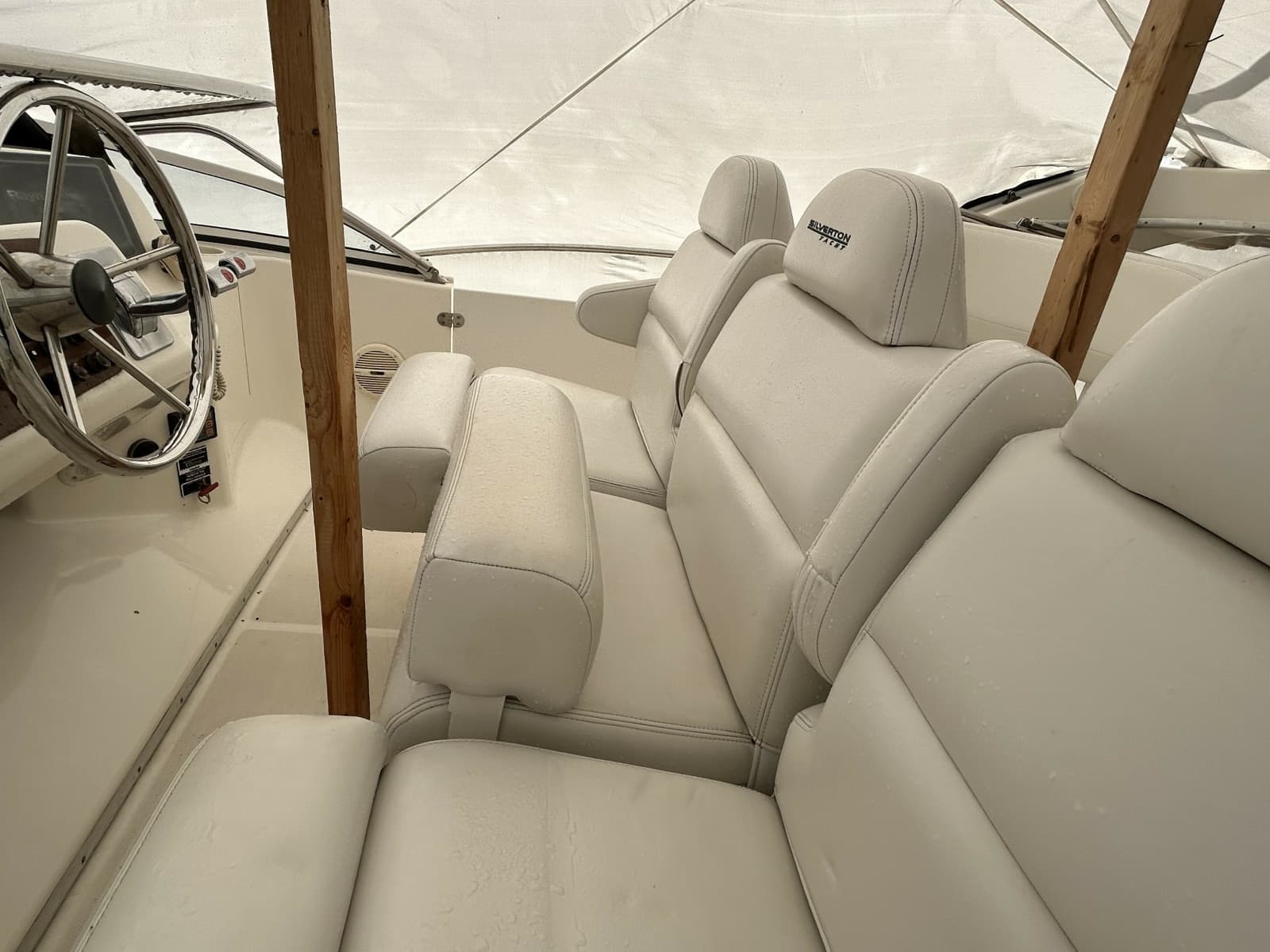 2005 Silverton 39MY - Photo 19