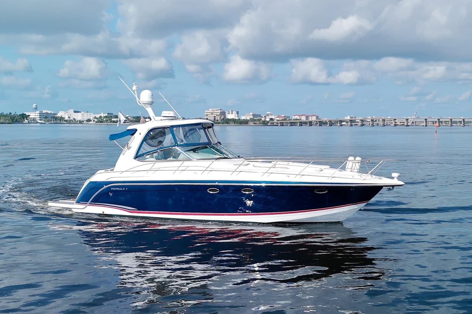 2008 Formula 40 Performance Cruiser - Photo 11