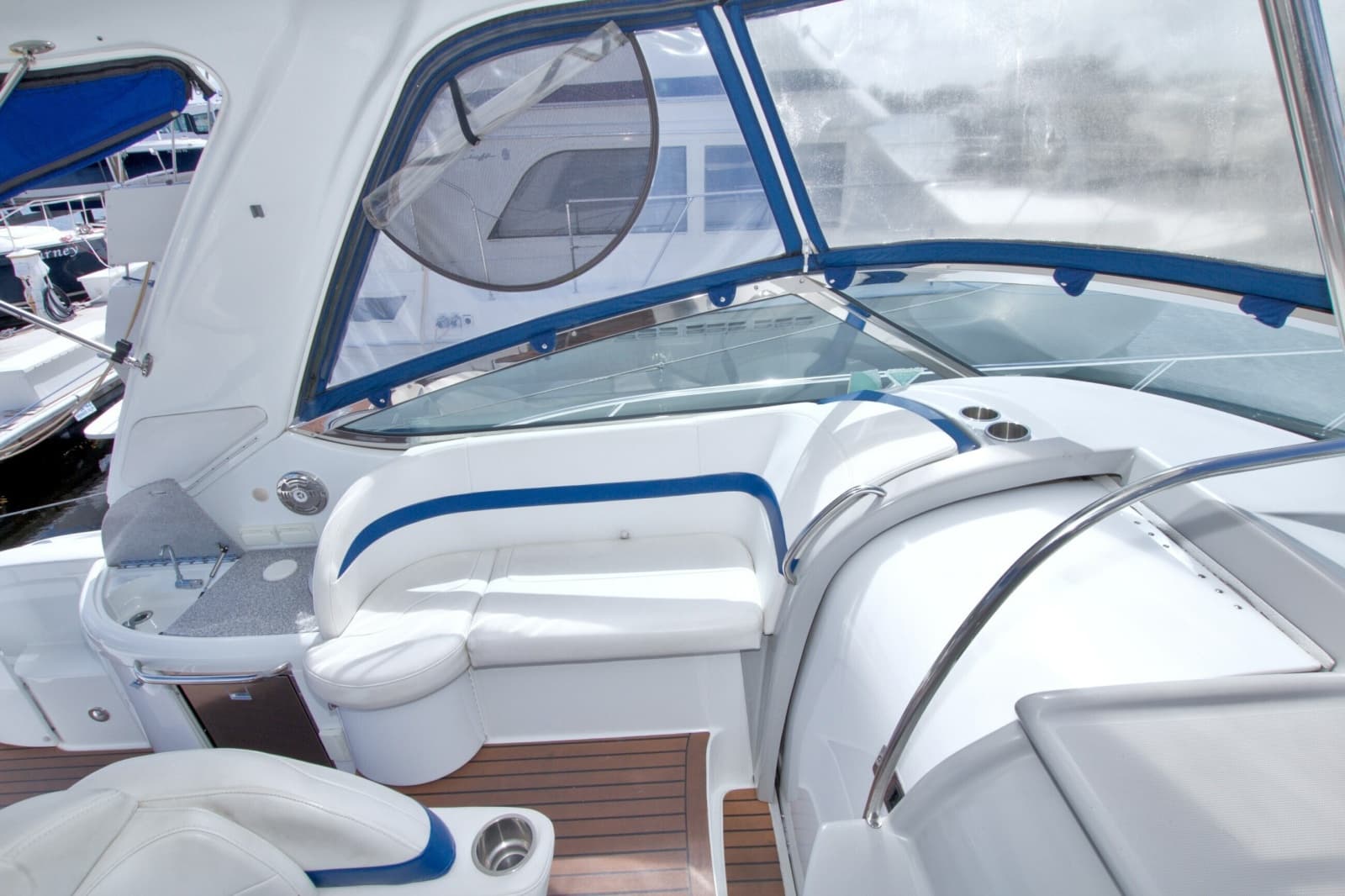 2008 Formula 40 Performance Cruiser - Photo 21