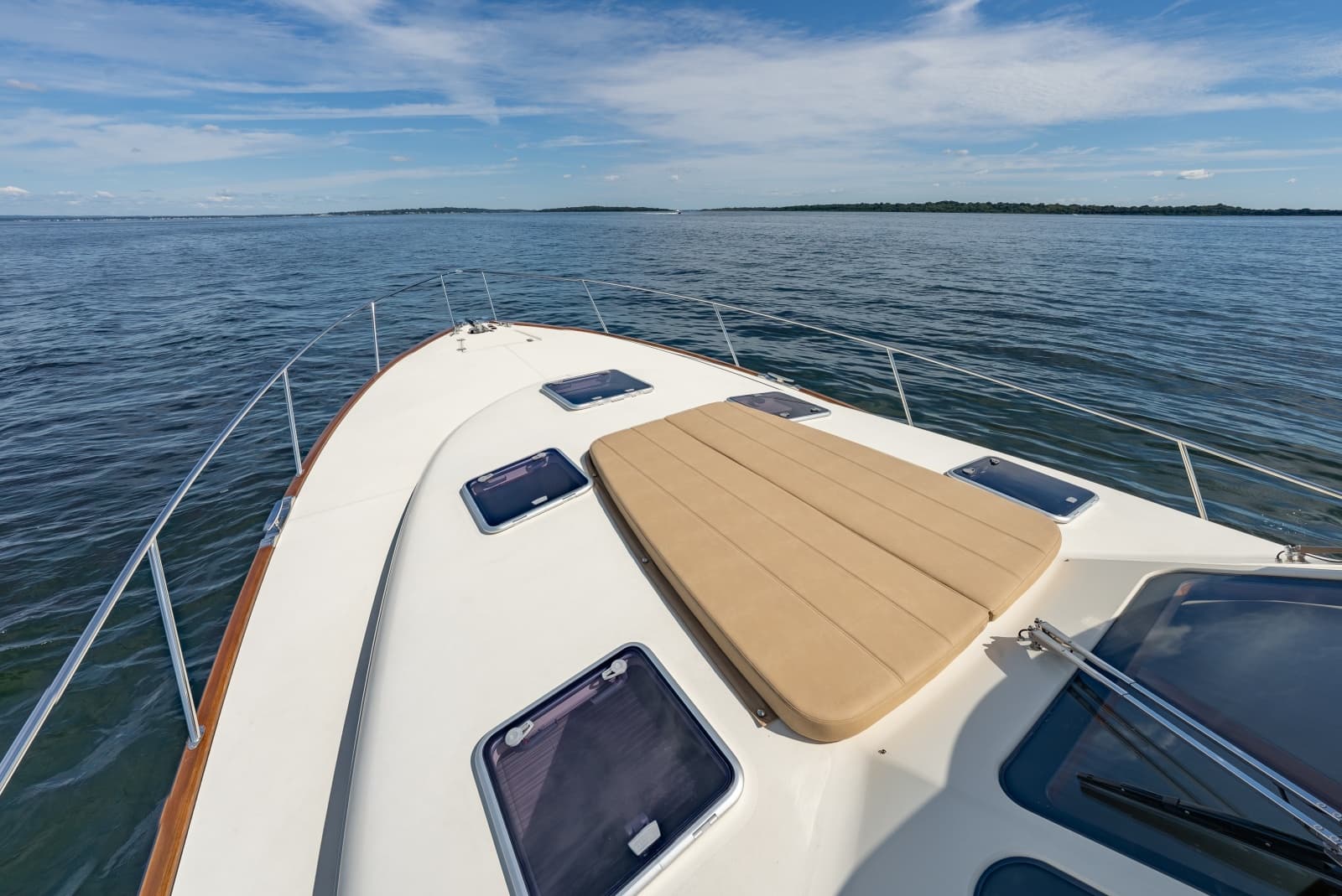 2019 Palm Beach Motor Yachts 55 Sedan - Photo 20