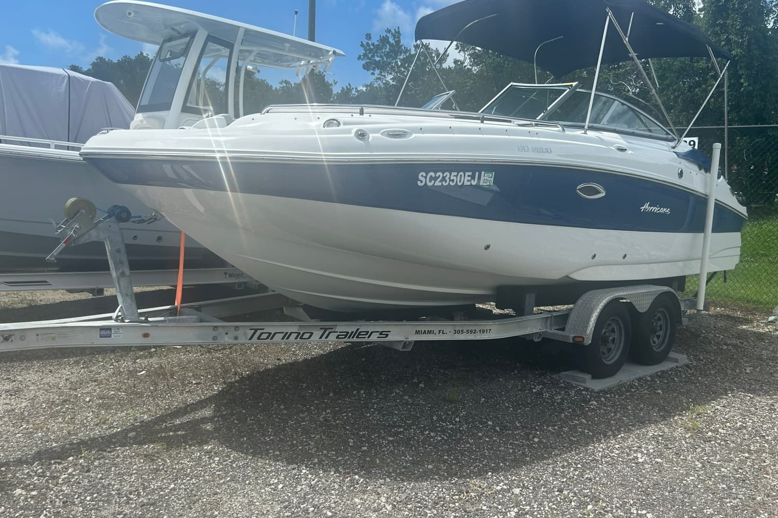 2022 Hurricane Sundeck 2200 OB - Photo 2