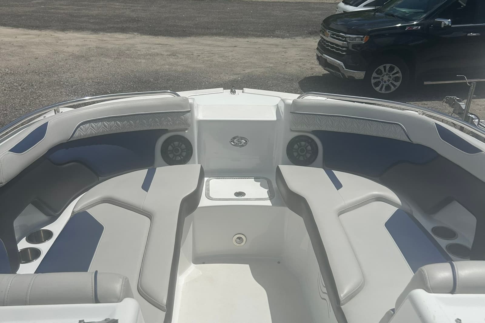 2022 Hurricane Sundeck 2200 OB - Photo 6