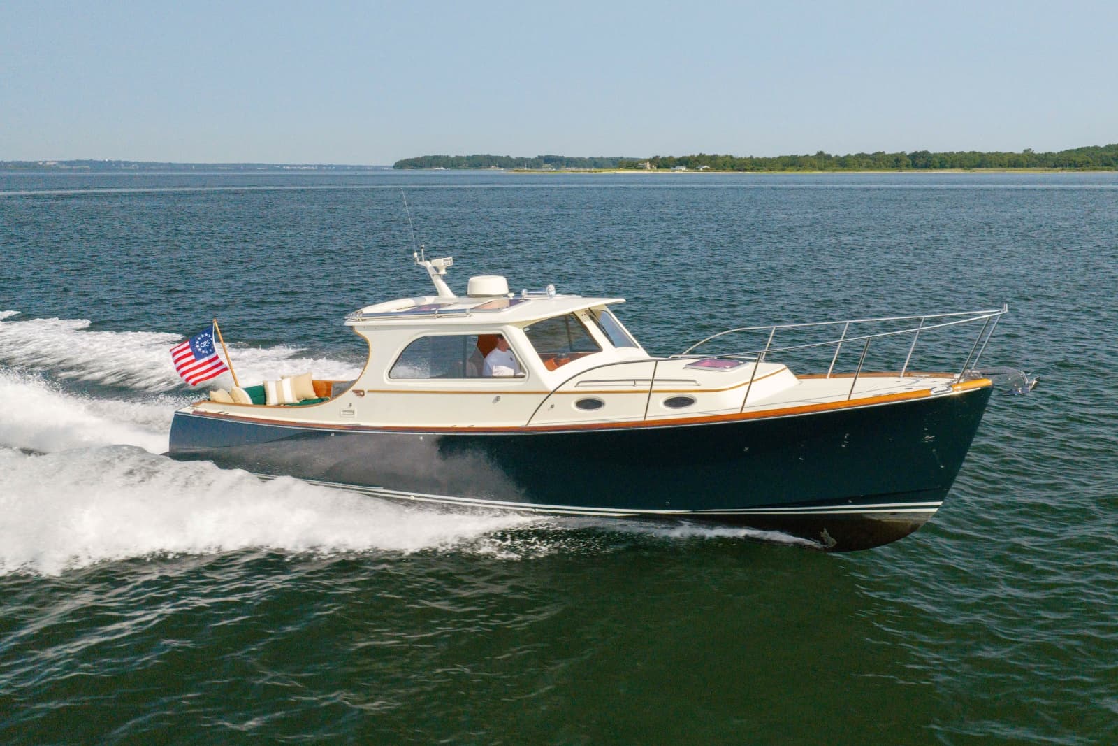 2007 Hinckley 36 EP - Photo 1