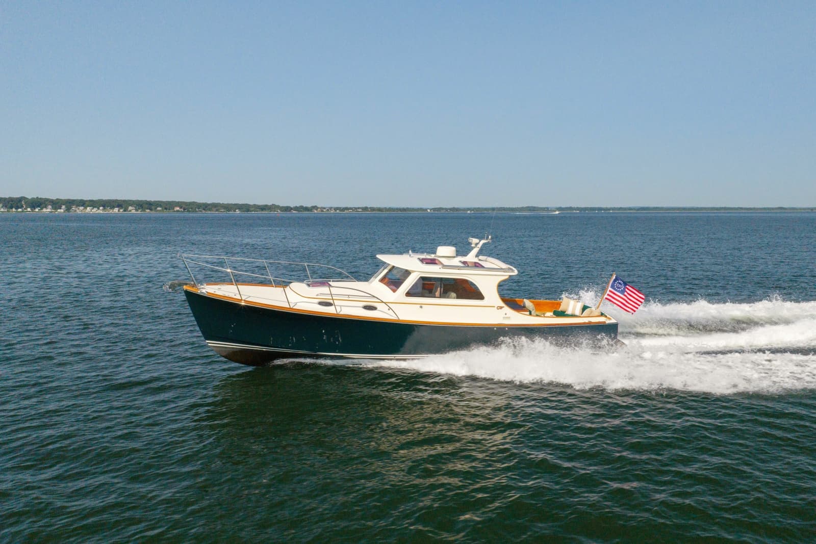 2007 Hinckley 36 EP - Photo 2