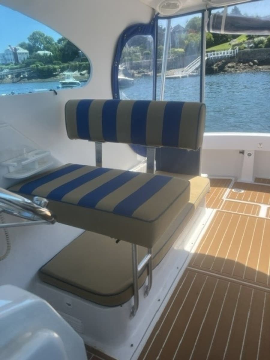1999 Mainship Pilot Sedan - Photo 15
