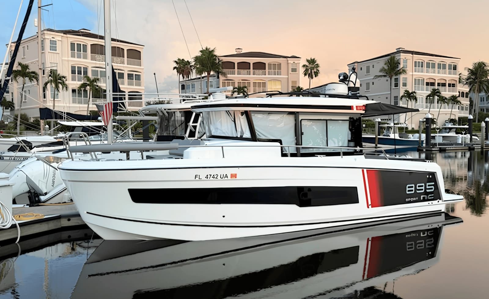 2025 Jeanneau NC 895 Sport S2 - Photo 1