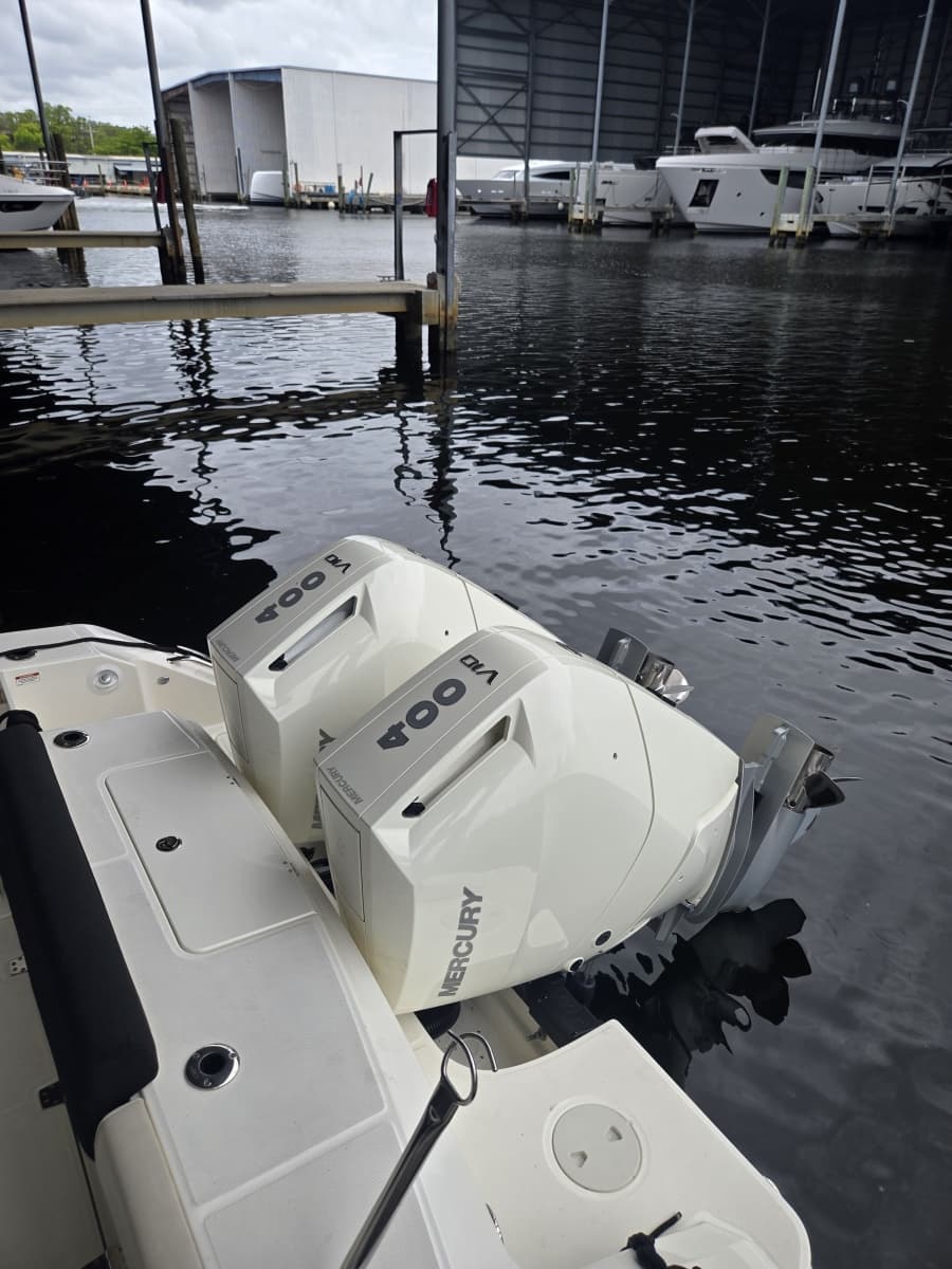 2024 Boston Whaler 330 Outrage - Photo 5