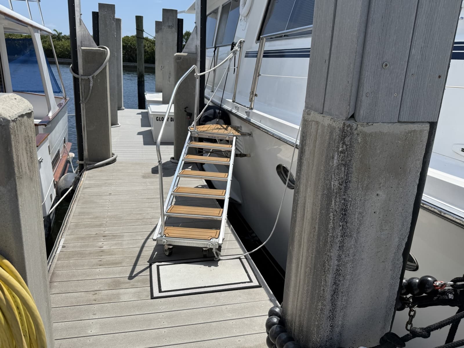 1988 Viking Pilothouse Motor Yacht - Photo 45
