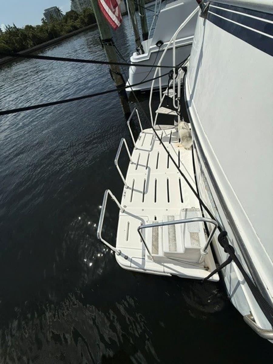1988 Viking Pilothouse Motor Yacht - Photo 50