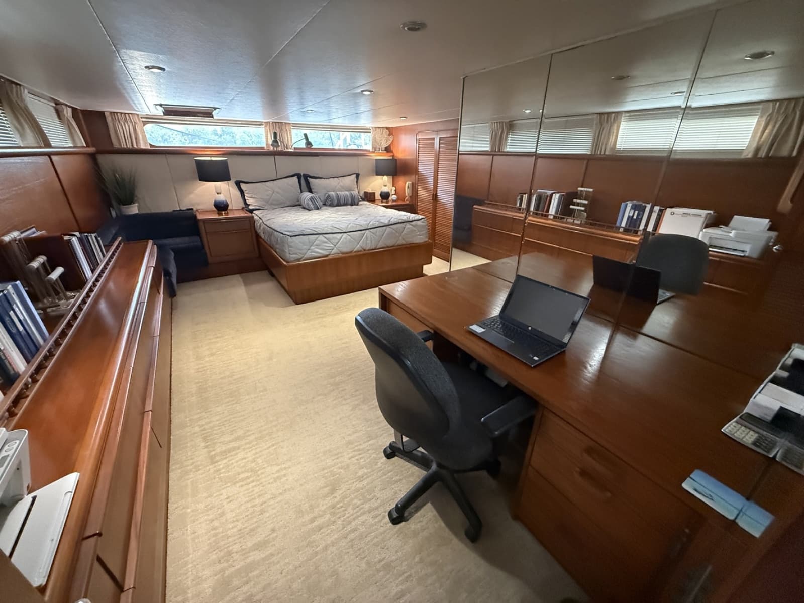 1988 Viking Pilothouse Motor Yacht - Photo 27