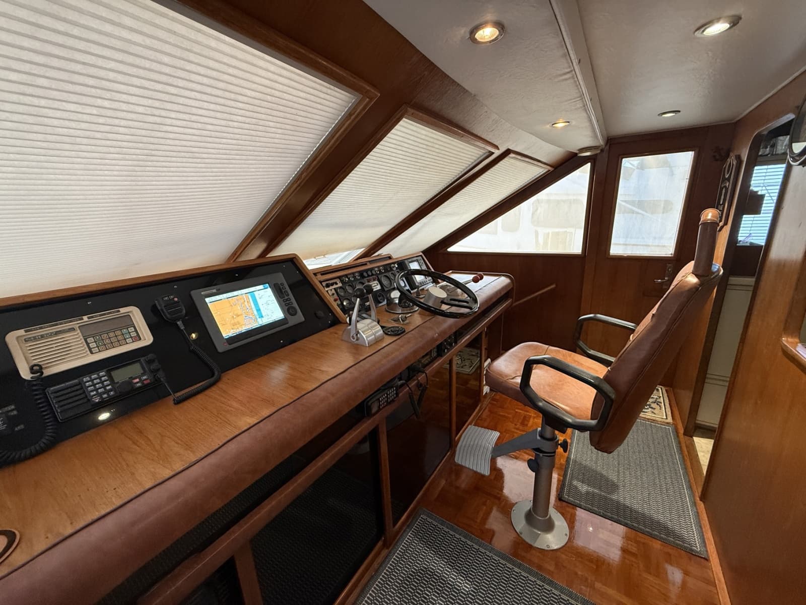 1988 Viking Pilothouse Motor Yacht - Photo 13