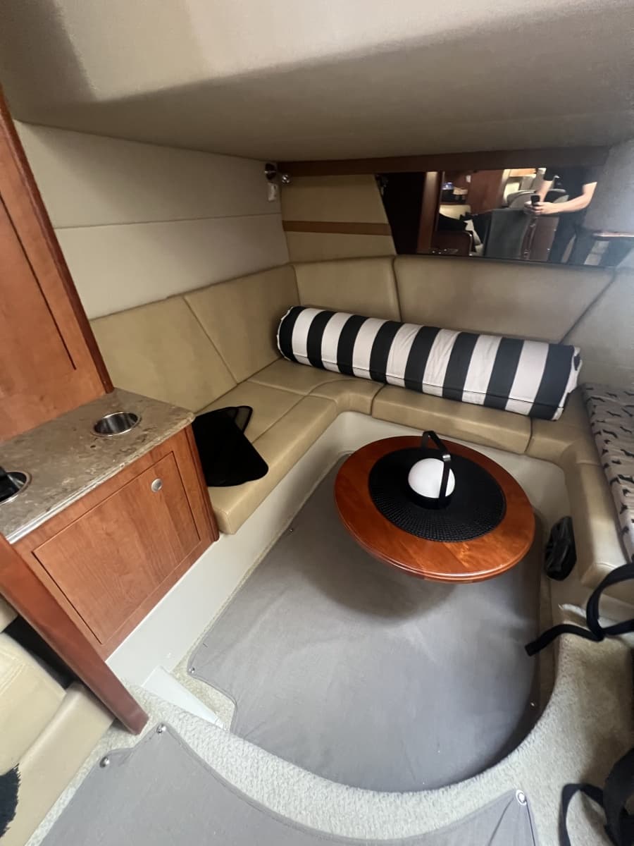 2010 Cruisers Yachts 360 Express - Photo 27