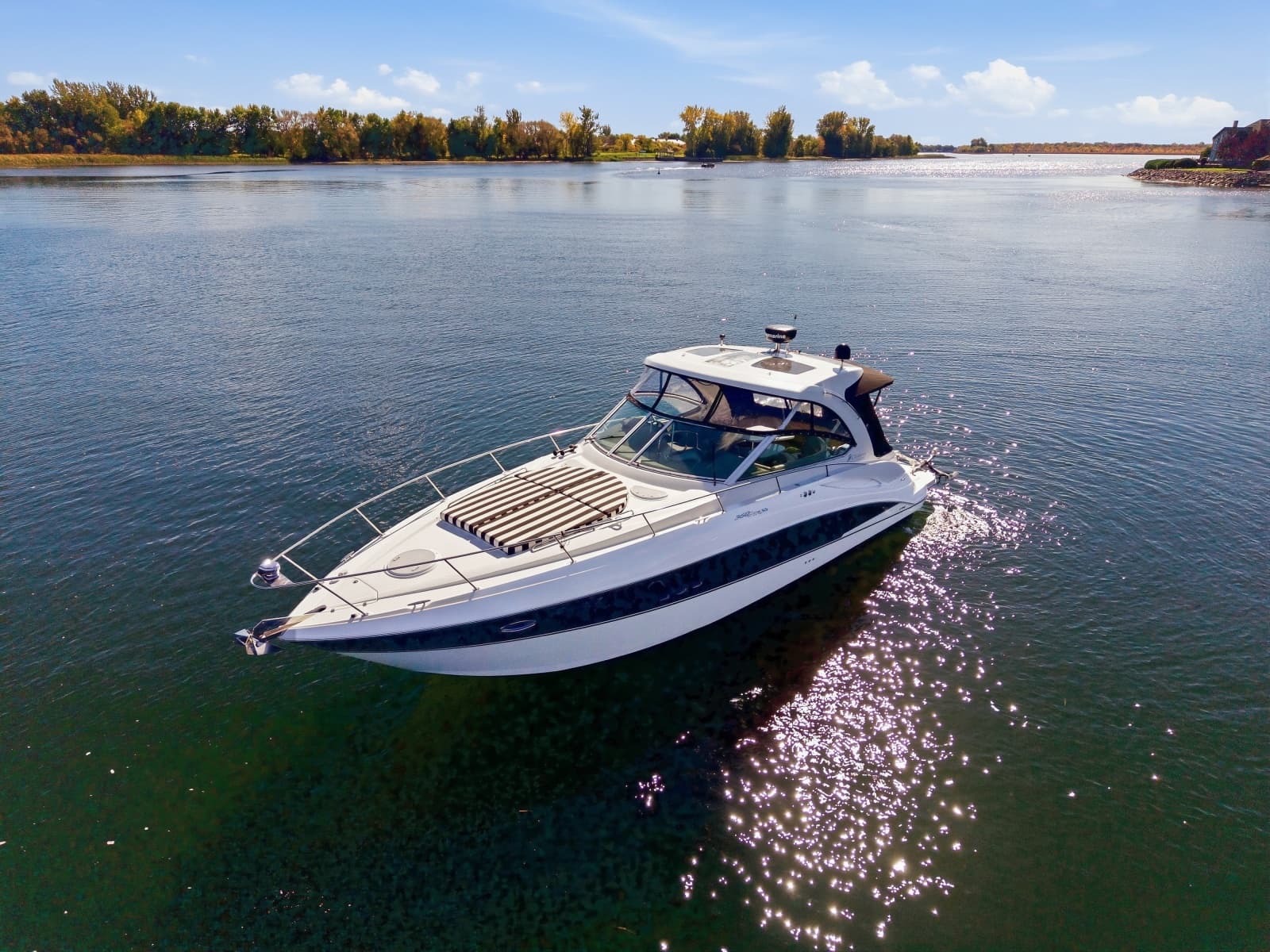 2010 Cruisers Yachts 360 Express - Photo 1