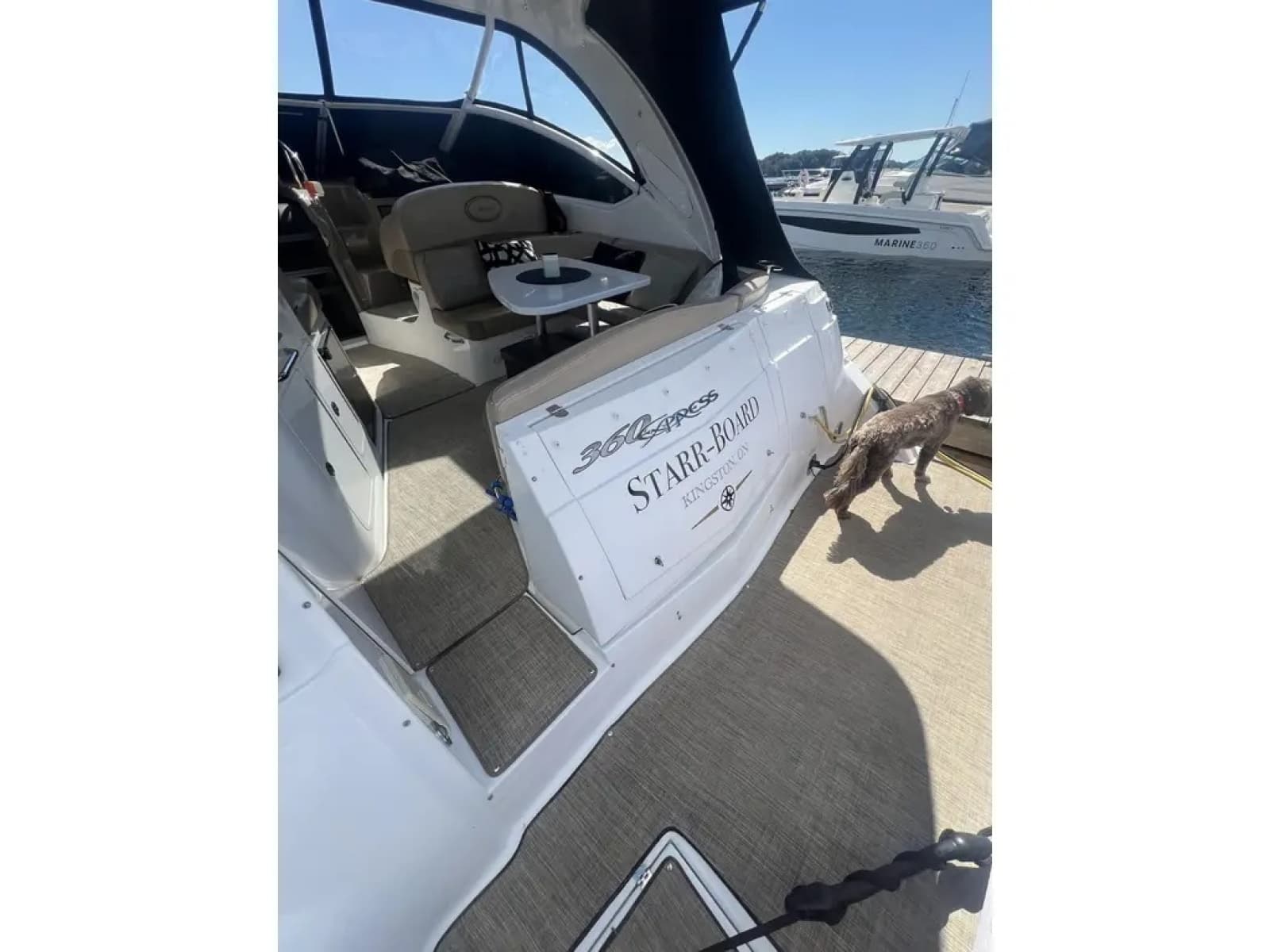 2010 Cruisers Yachts 360 Express - Photo 7