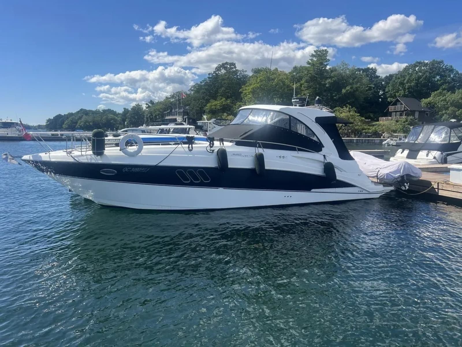 2010 Cruisers Yachts 360 Express - Photo 3