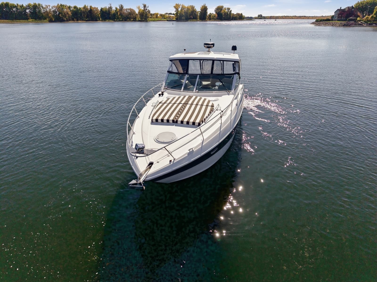 2010 Cruisers Yachts 360 Express - Photo 40