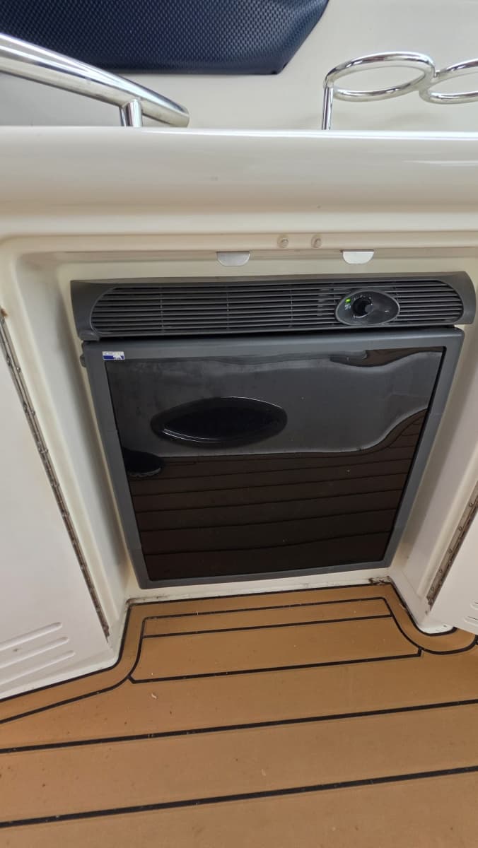 2005 Sea Ray 420 Sundancer - Photo 10