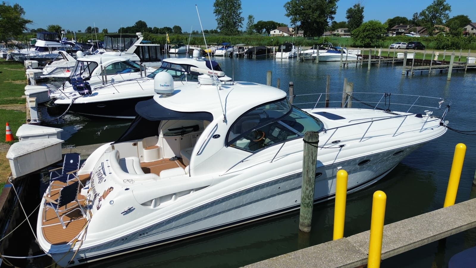 2005 Sea Ray 420 Sundancer - Photo 2