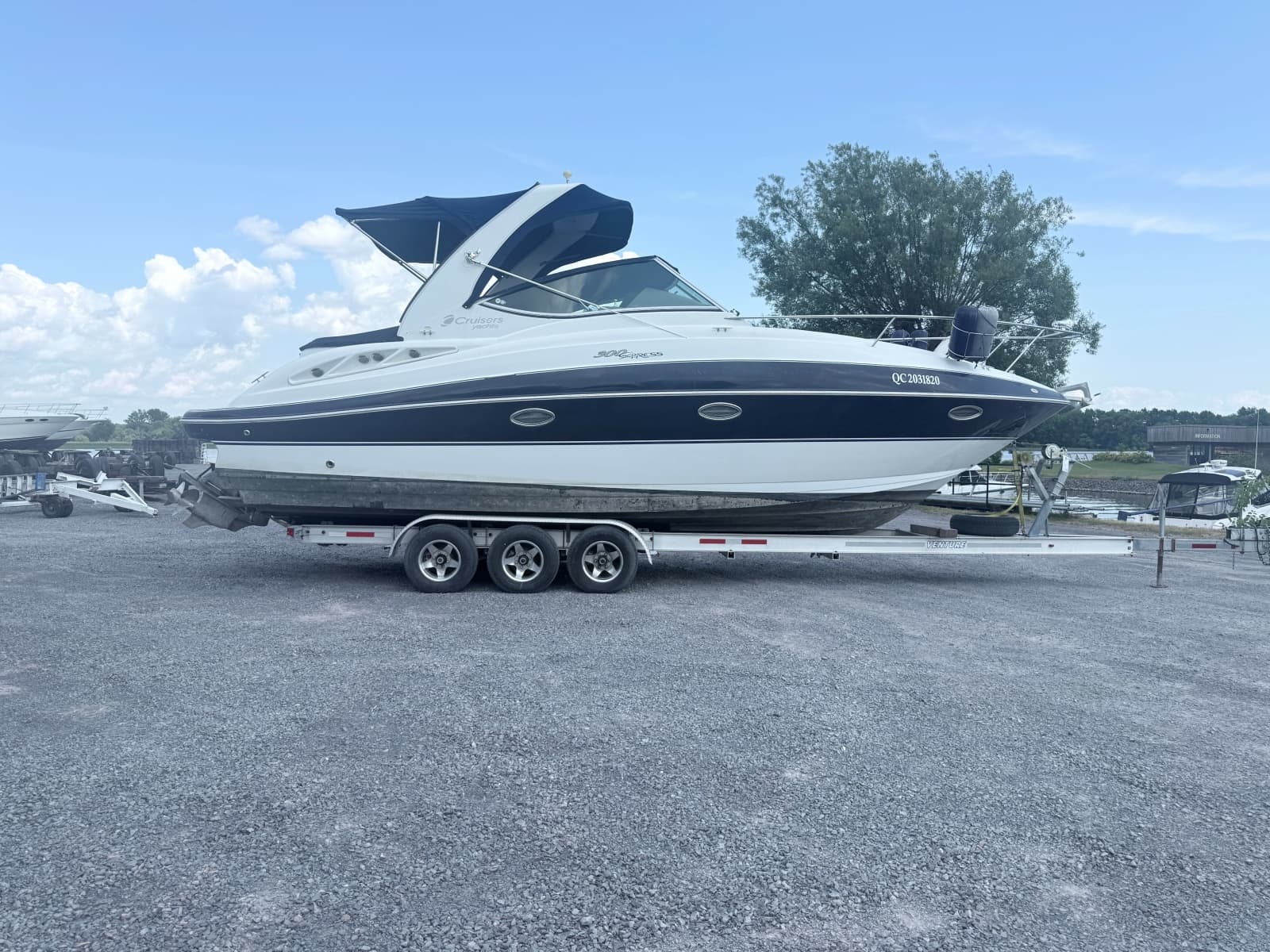 2009 Cruisers Yachts 300 CXi - Photo 1