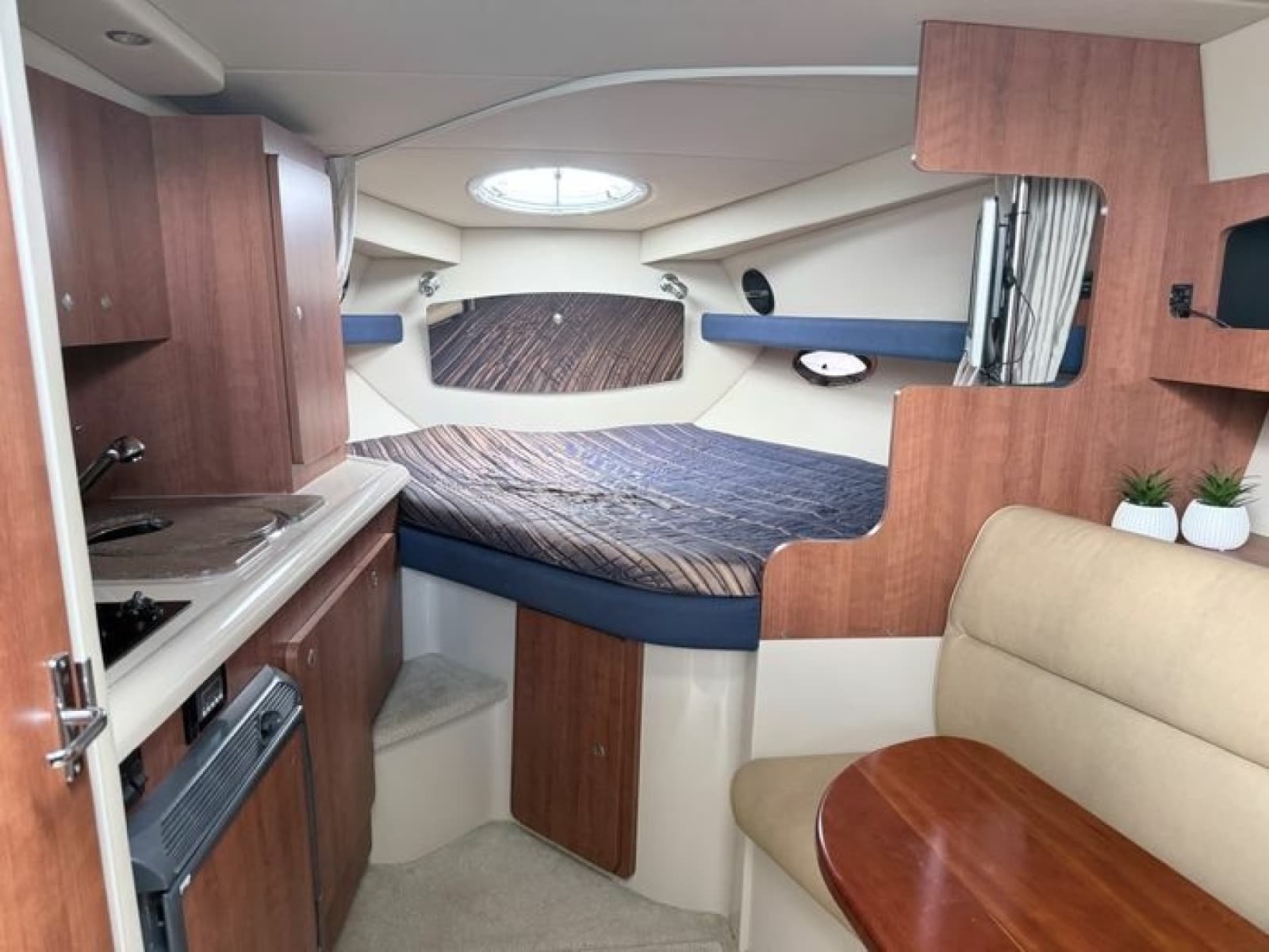 2009 Cruisers Yachts 300 CXi - Photo 22
