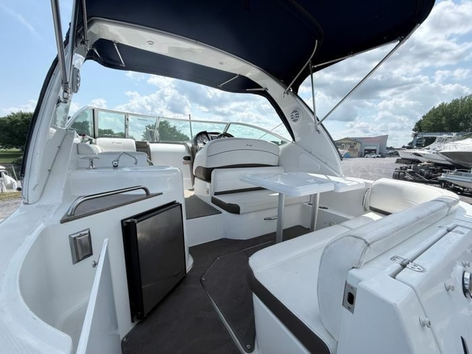 2009 Cruisers Yachts 300 CXi - Photo 8