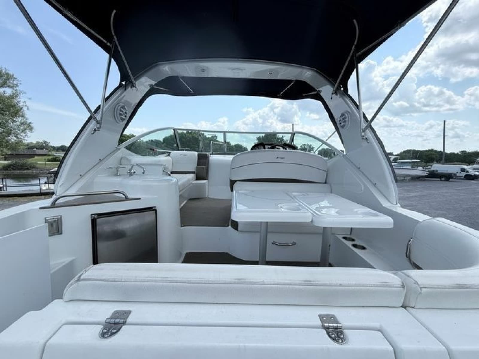 2009 Cruisers Yachts 300 CXi - Photo 10