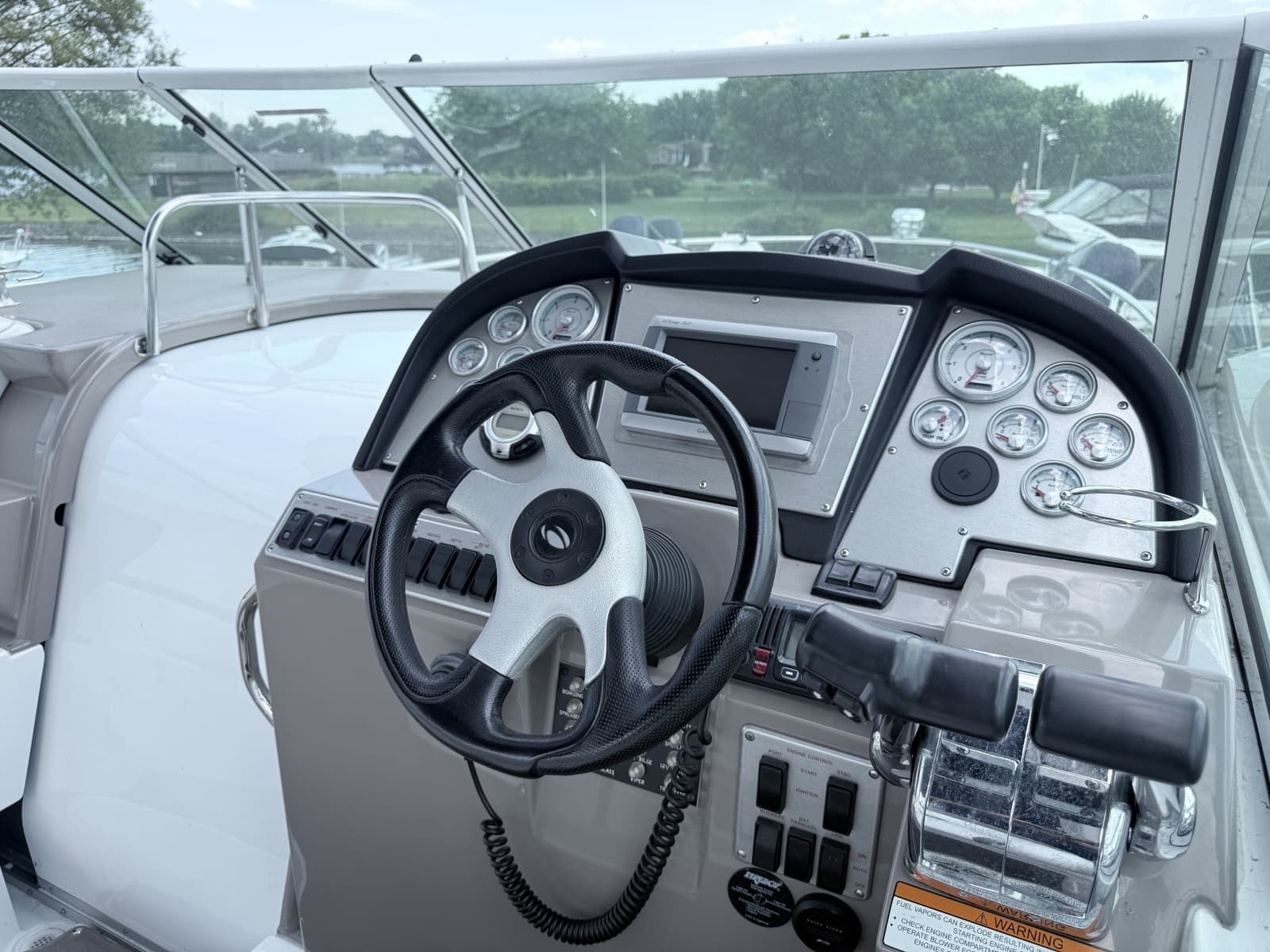 2009 Cruisers Yachts 300 CXi - Photo 19