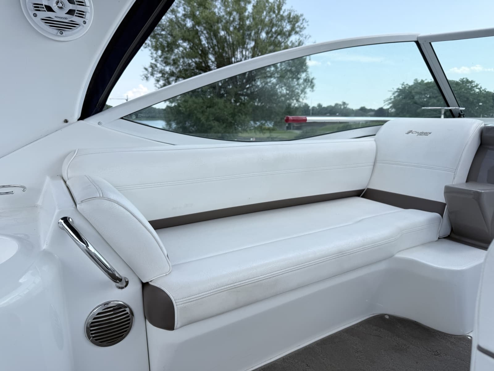 2009 Cruisers Yachts 300 CXi - Photo 15