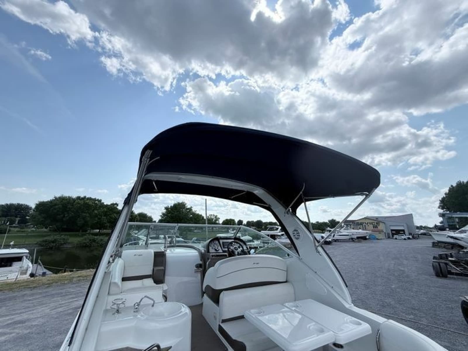 2009 Cruisers Yachts 300 CXi - Photo 6