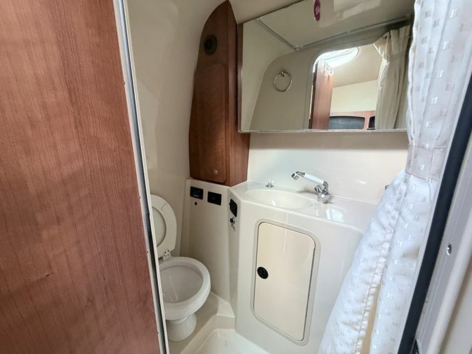 2009 Cruisers Yachts 300 CXi - Photo 31