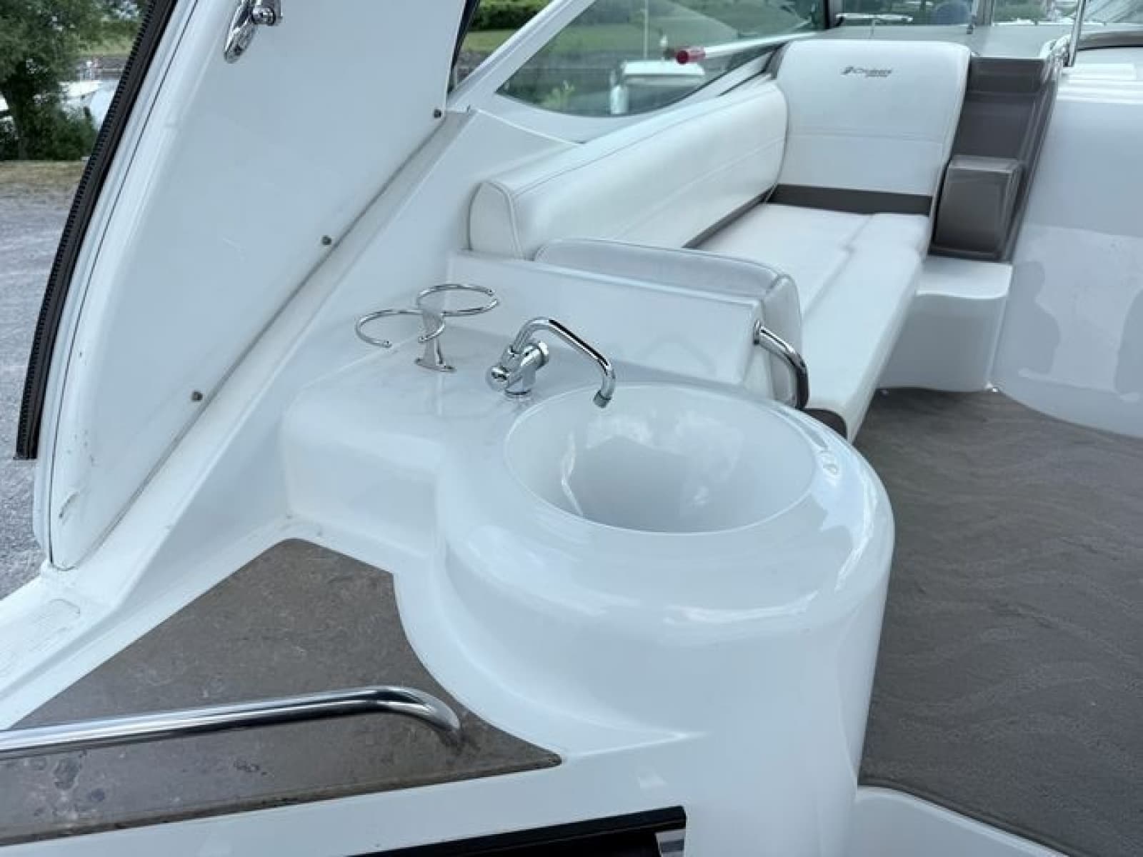 2009 Cruisers Yachts 300 CXi - Photo 11
