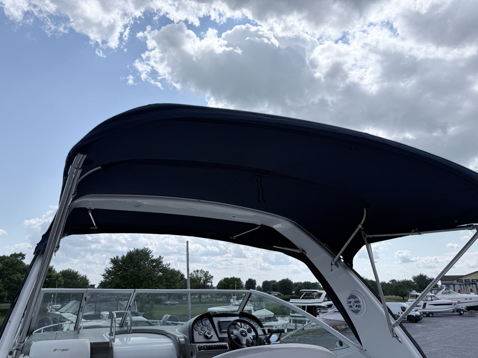 2009 Cruisers Yachts 300 CXi - Photo 7