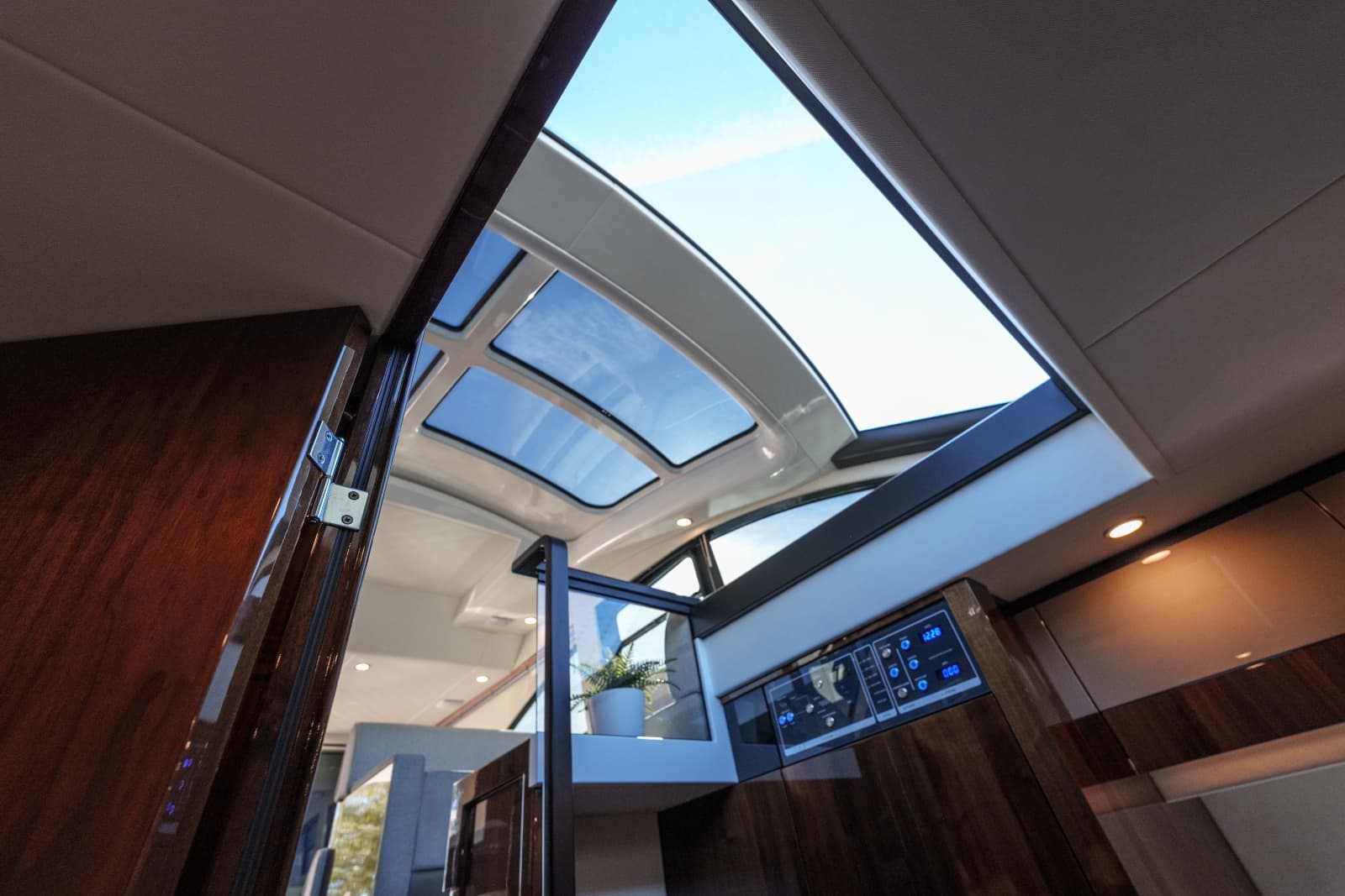 2023 Fairline Targa 50 - Photo 32