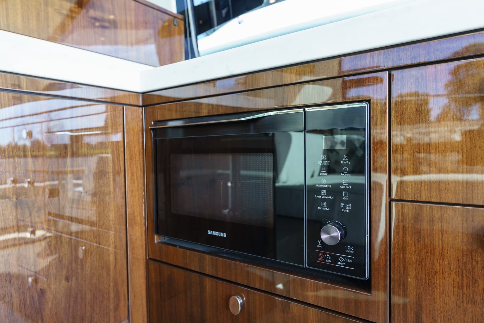 2023 Fairline Targa 50 - Photo 18