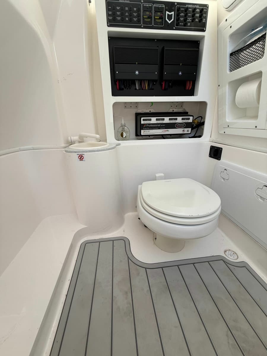 2025 Sea Fox 288 Commander - Photo 10