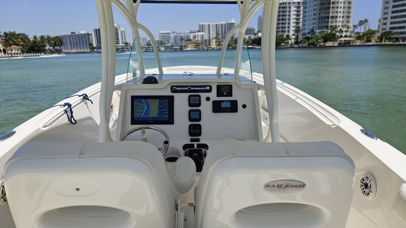 2014 Sailfish 320CC - Photo 16