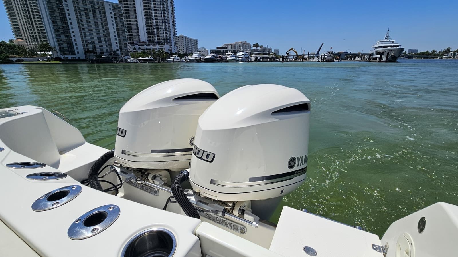 2014 Sailfish 320CC - Photo 5