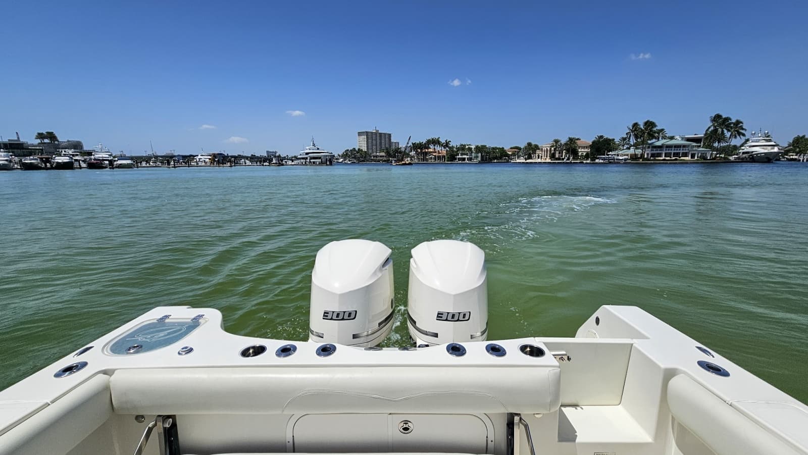 2014 Sailfish 320CC - Photo 15