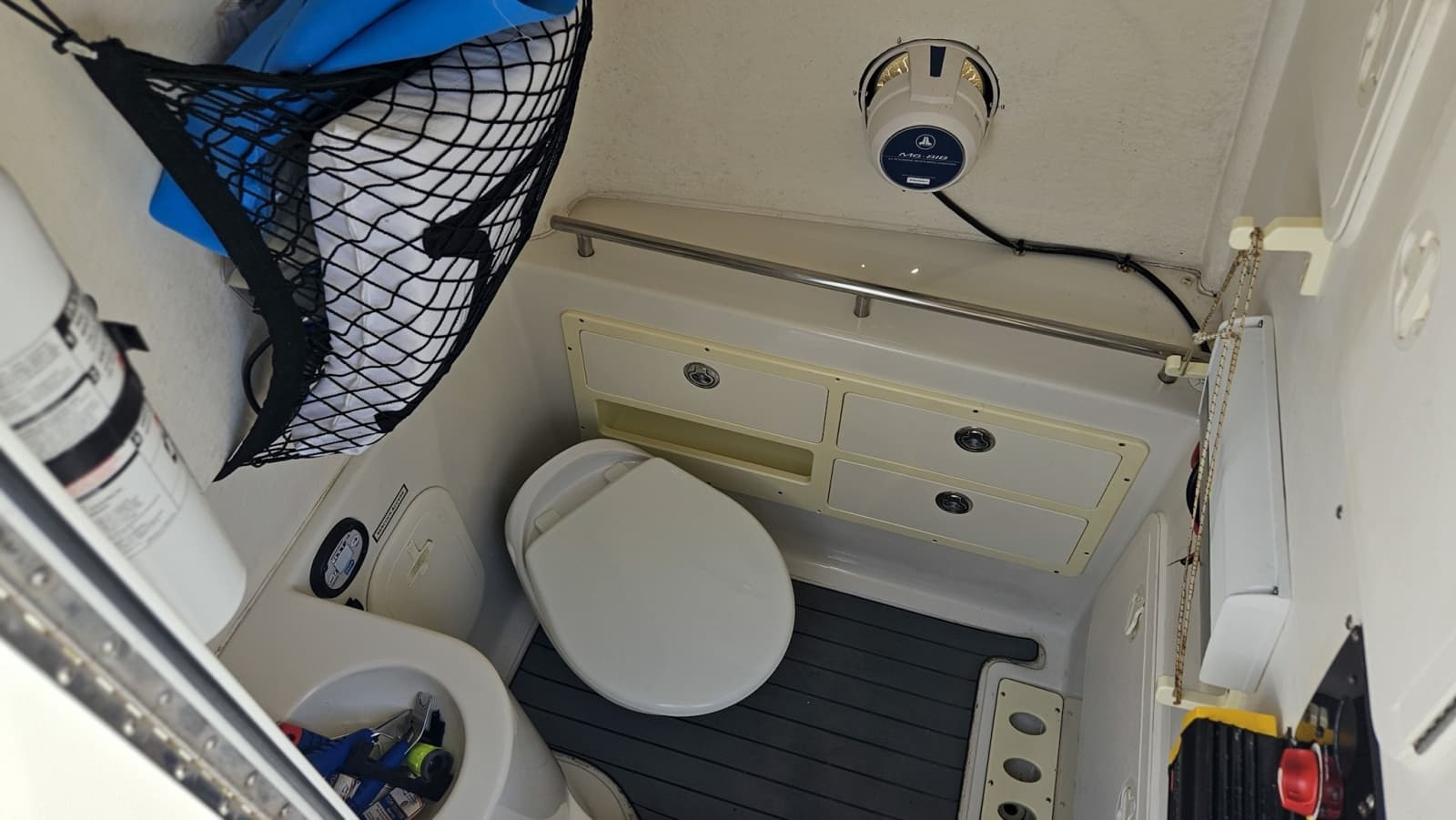 2014 Sailfish 320CC - Photo 8