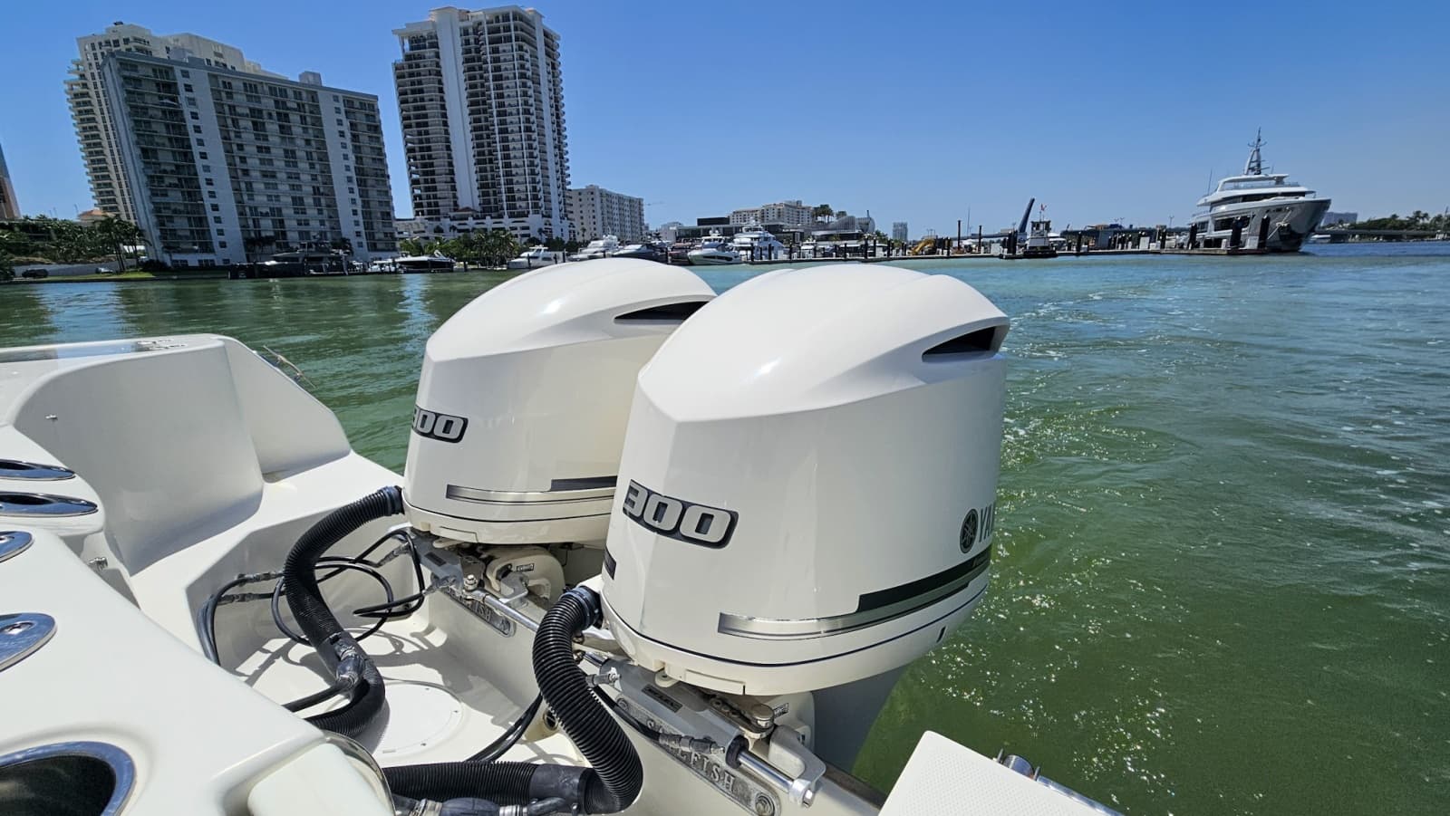 2014 Sailfish 320CC - Photo 12
