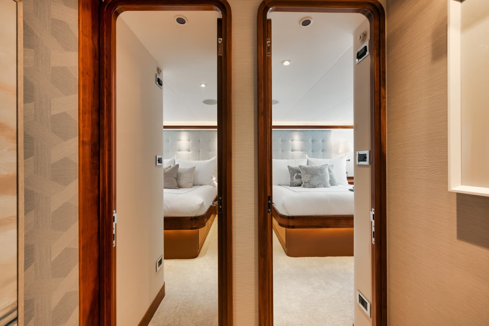 2003 Westport Raised Pilothouse MY - Photo 11