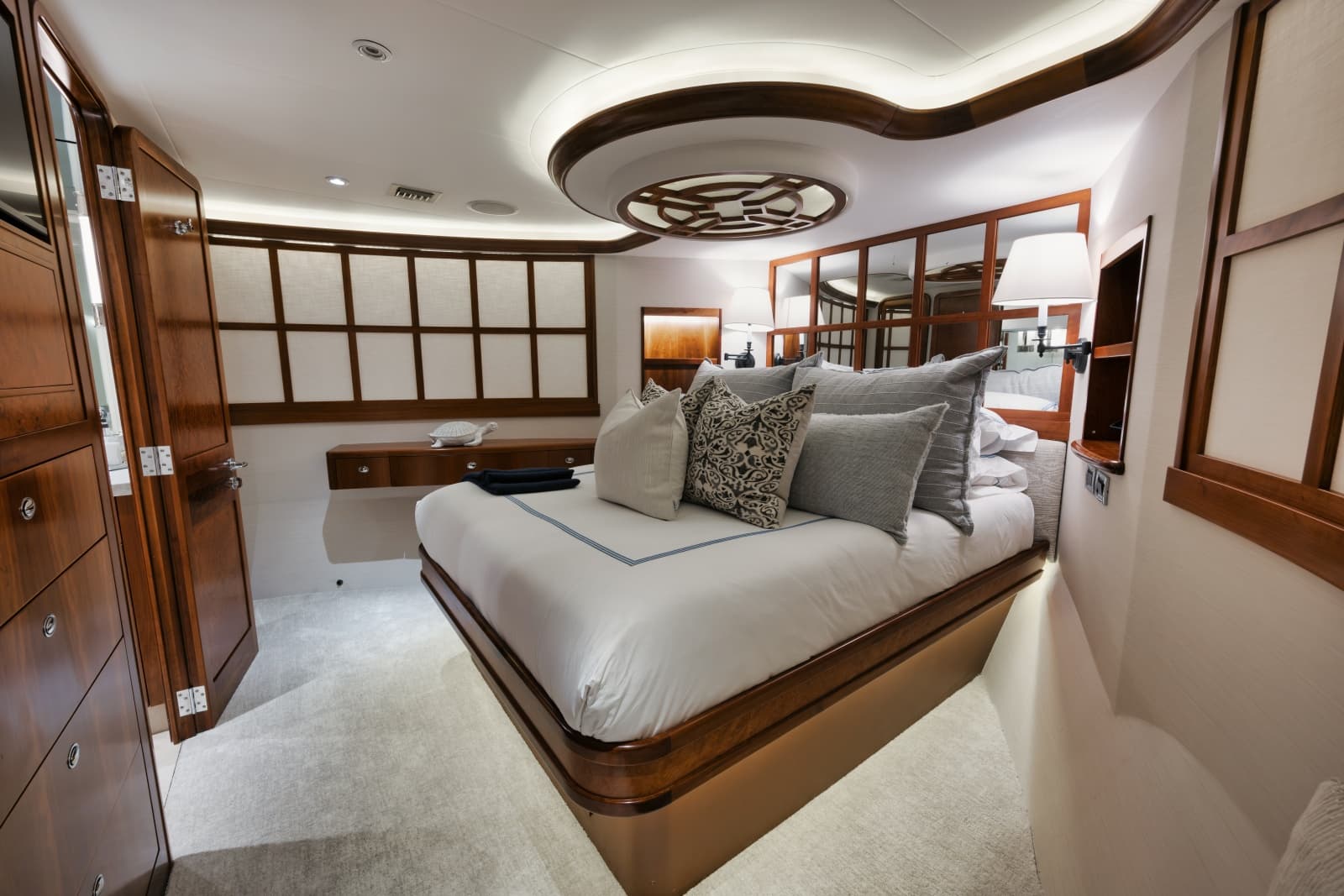 2003 Westport Raised Pilothouse MY - Photo 19