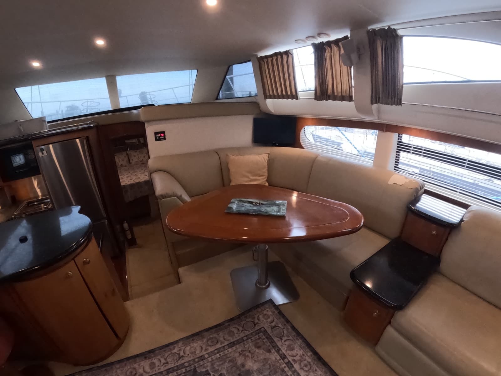 2002 Carver 466 Motor Yacht - Photo 13