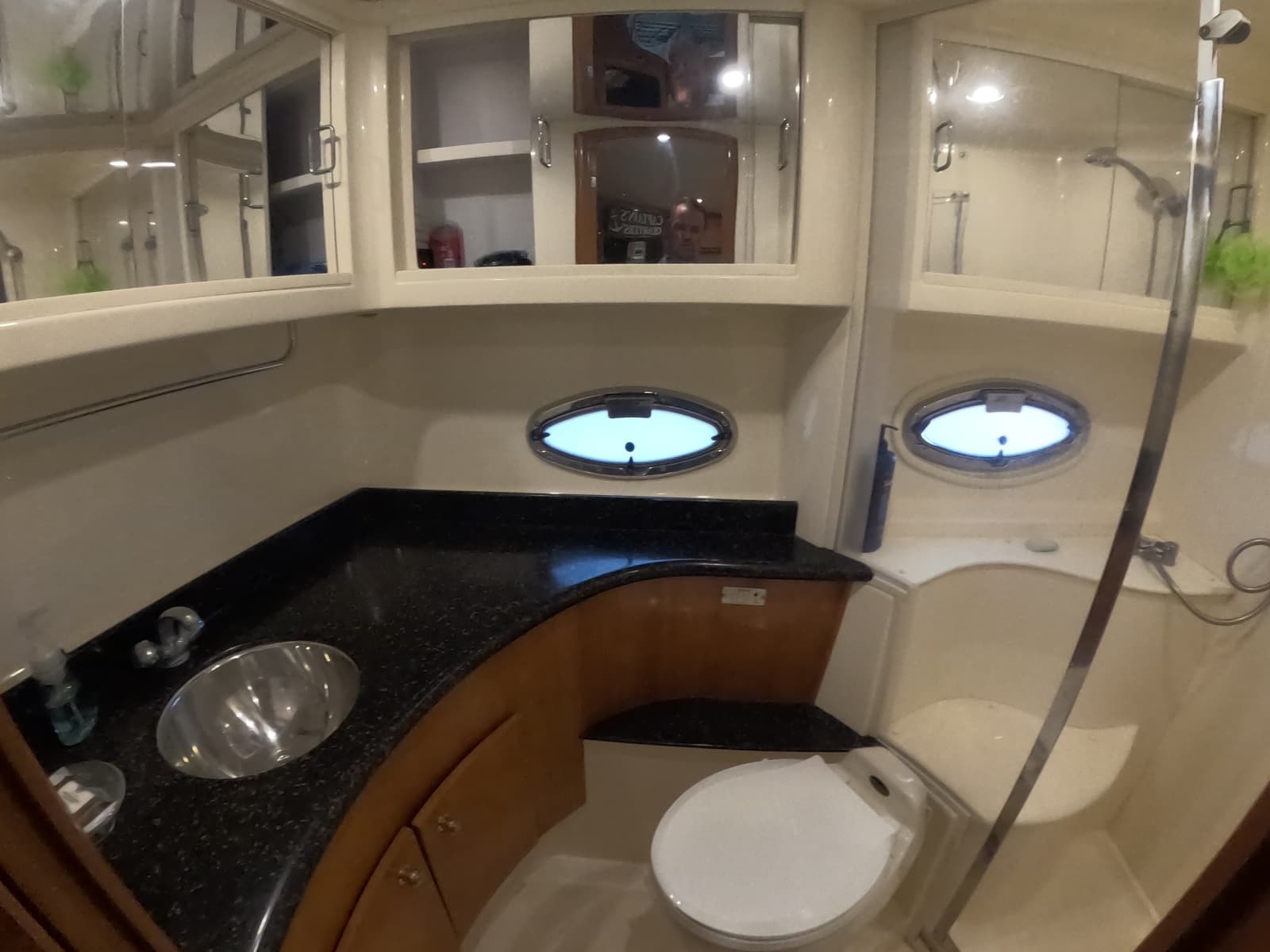 2002 Carver 466 Motor Yacht - Photo 17
