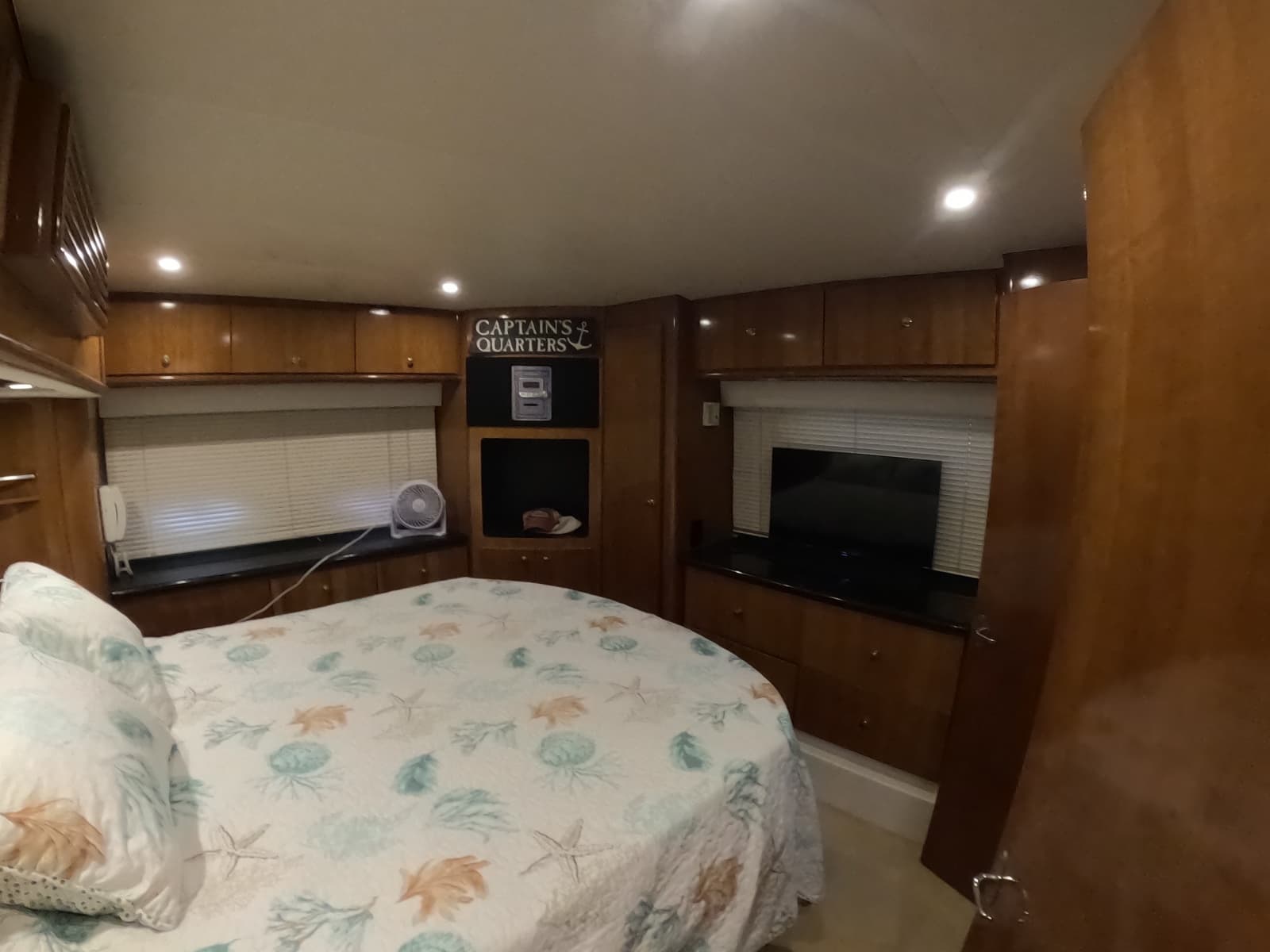 2002 Carver 466 Motor Yacht - Photo 15