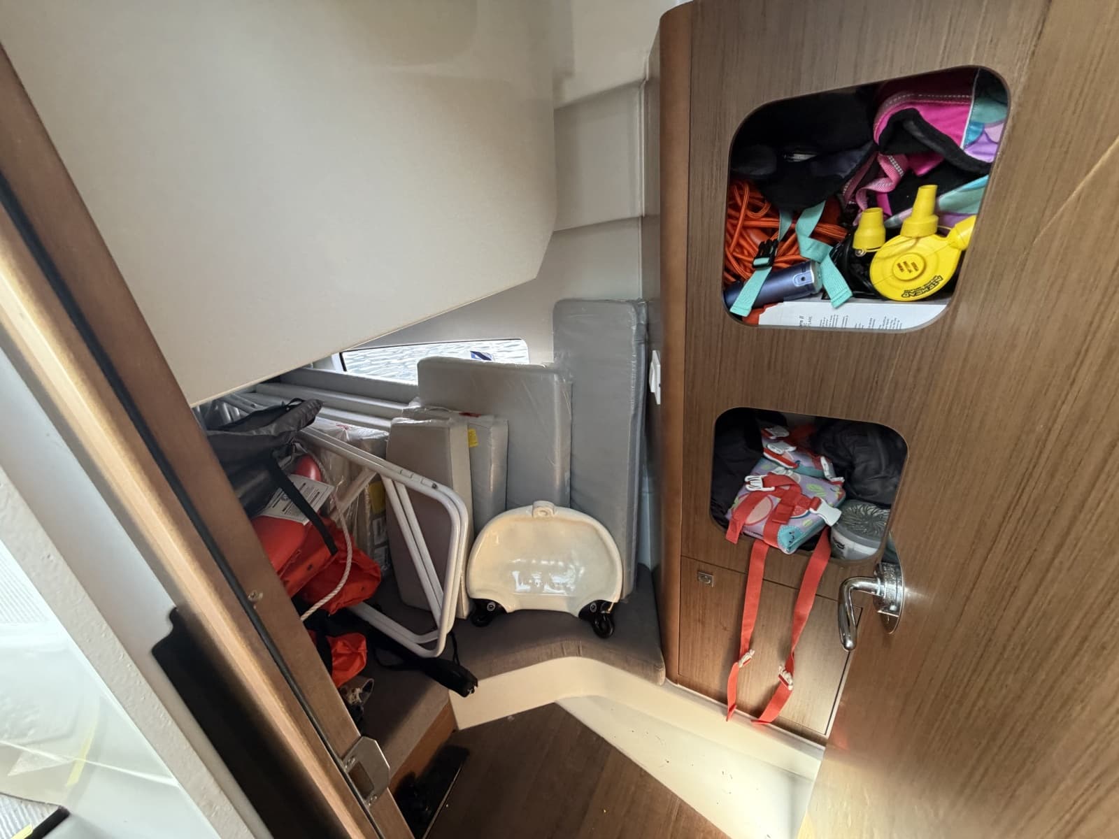 2021 Beneteau Antares - Photo 34