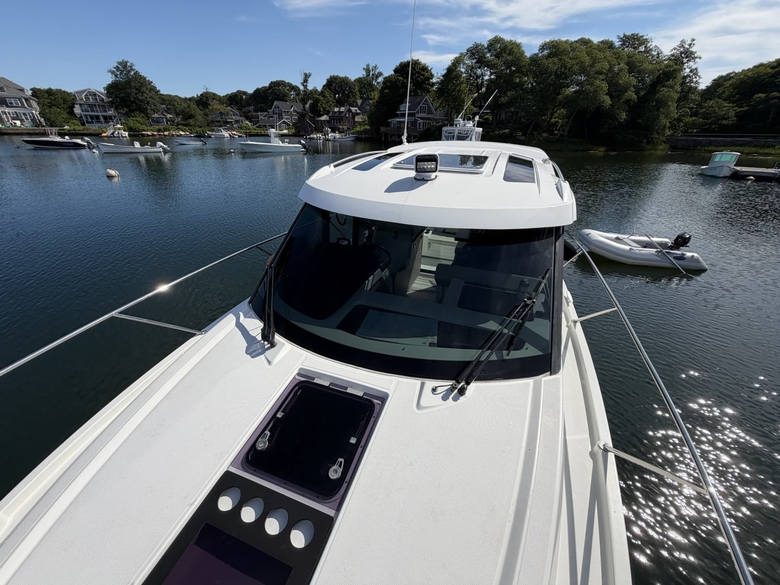 2021 Beneteau Antares - Photo 35