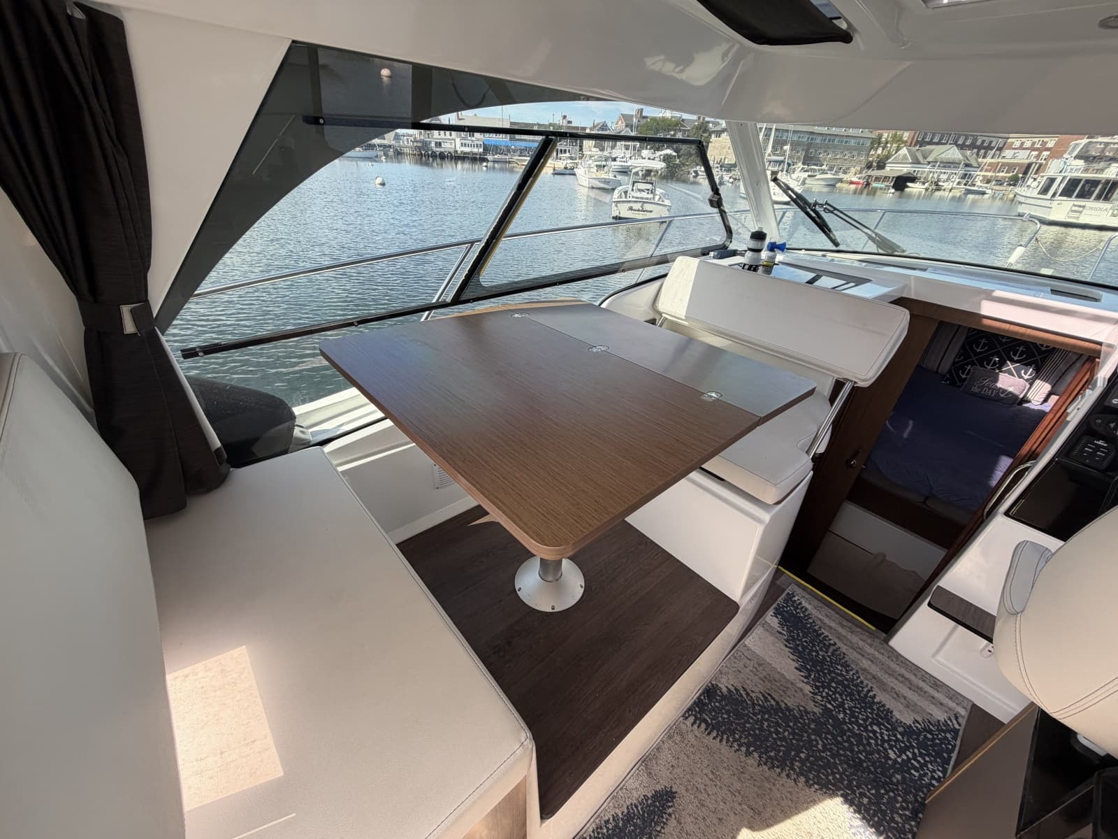 2021 Beneteau Antares - Photo 15